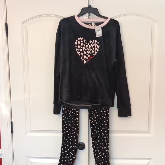 Ellen Degeneres Other - Ellen DeGeneres Pajama Set
